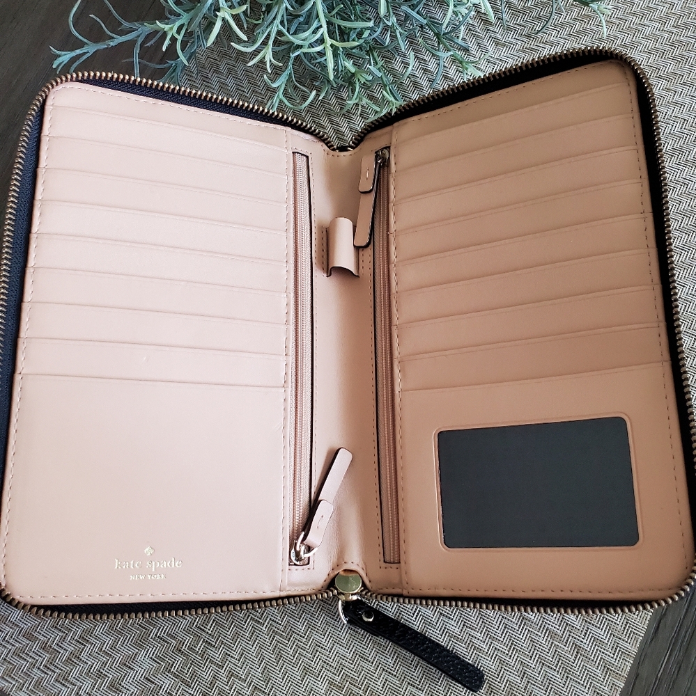 Kate Spade Grand Street travel wallet passport holder jumbo extra large wallet